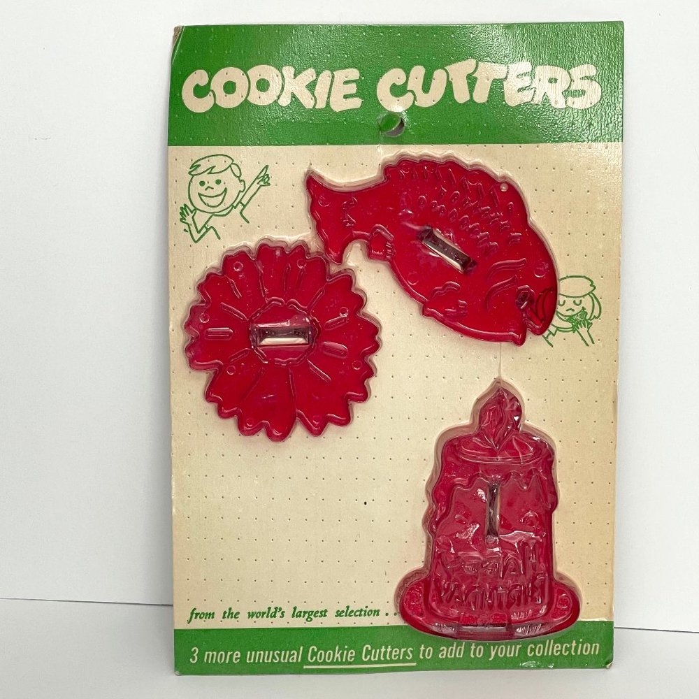 HRM Red Plastic Cookie Cutters Vintage  NIP